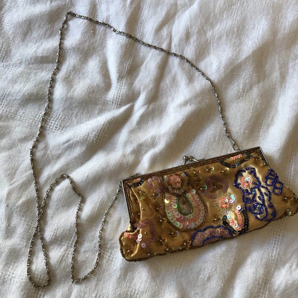 Vintage beaded & sequined purse with chain strap. - Picture 2 of 6